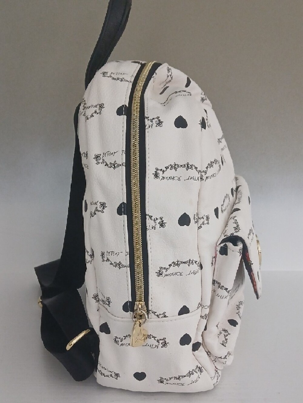 Betsey Johnson White Mini Backpack with Black Heart Print - Picture 5 of 8